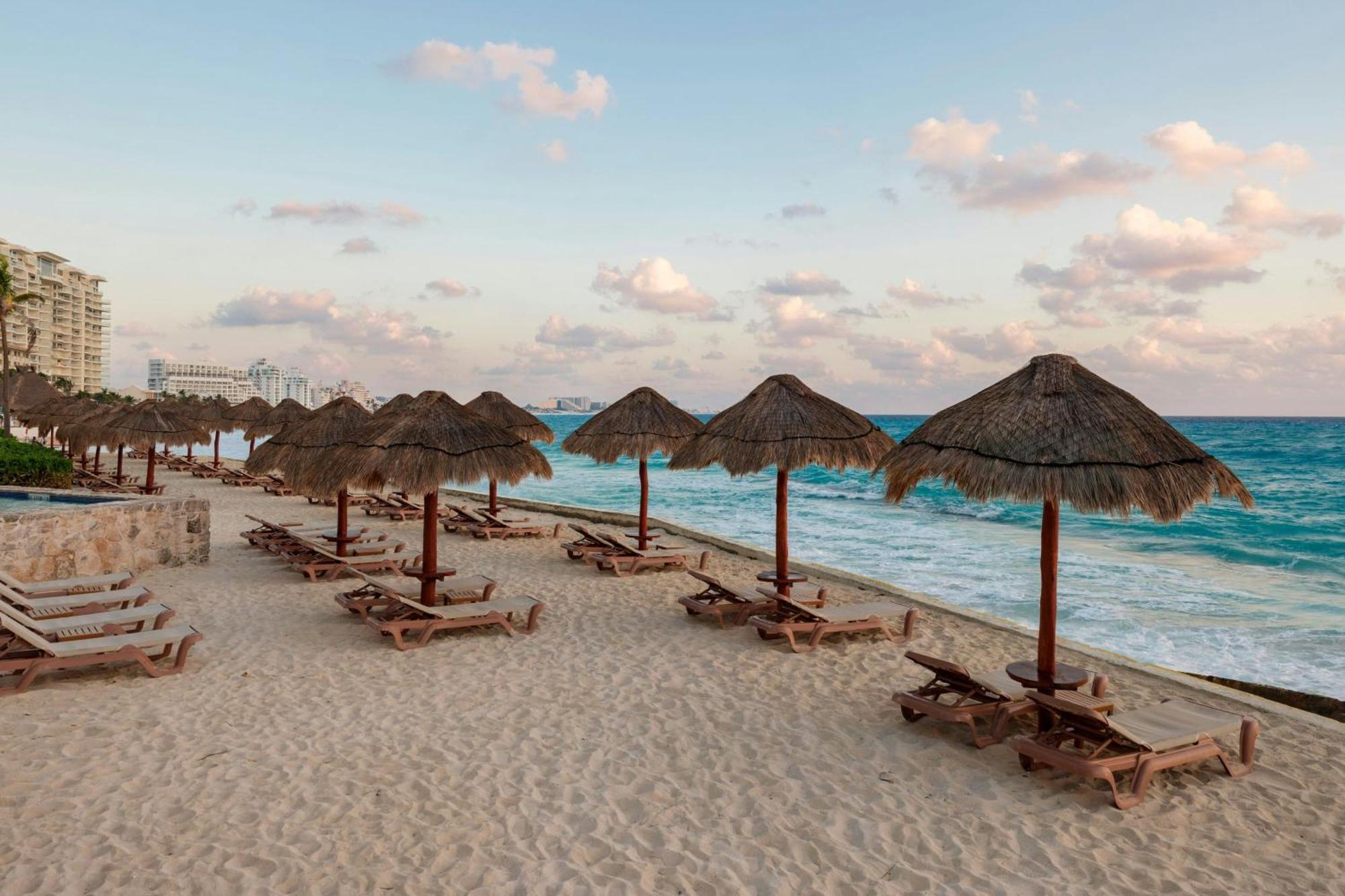 The Westin Cancun Resort Villas & Spa Bagian luar foto